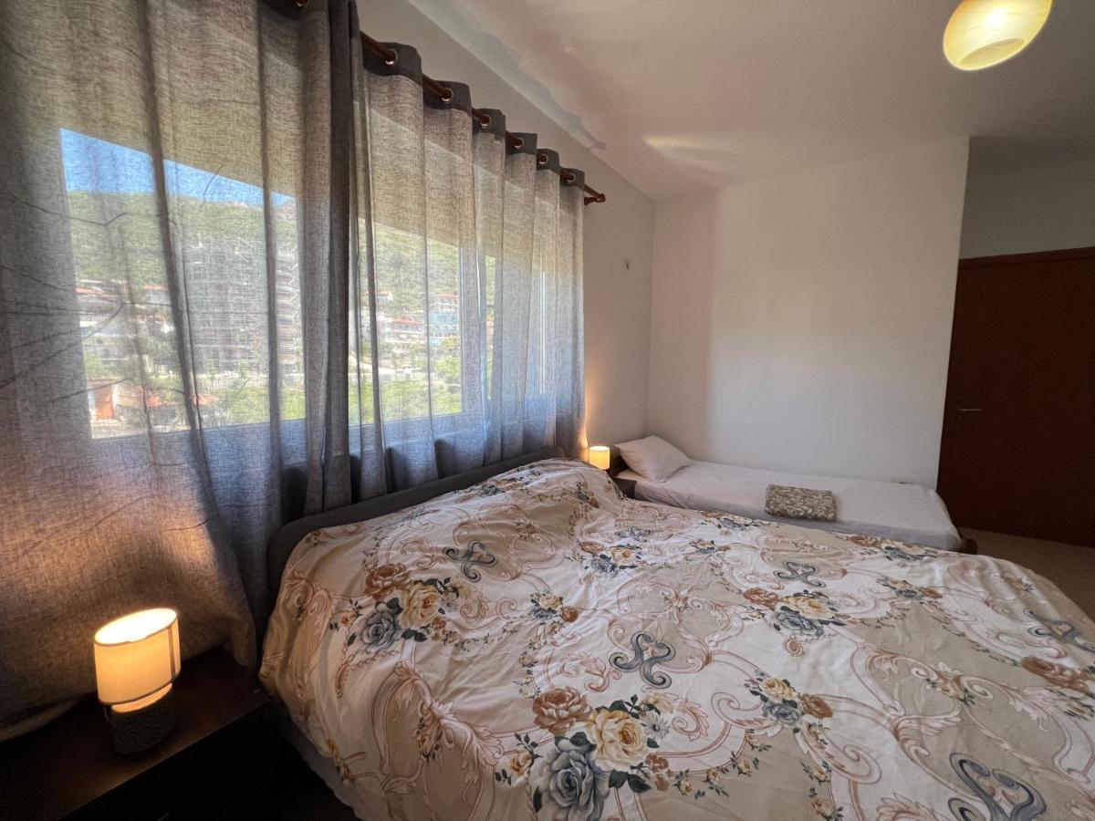 Sea-side Apartment *